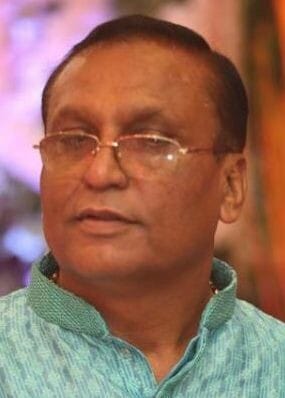 Instead of depositing in the bank, people are using two thousand notes for shopping