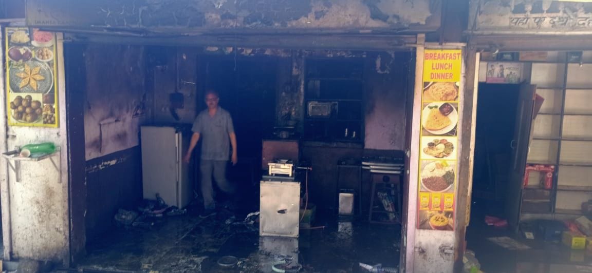 Fire in Subathu, three including sweets

Loss of two lakhs to other shops