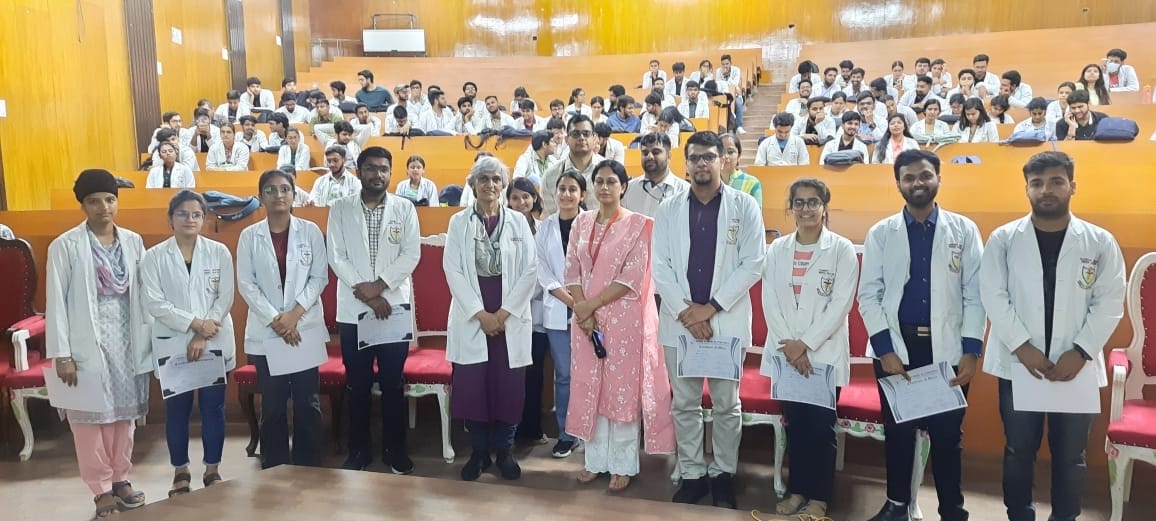 Quiz competition organized, asked questions related to infant's illness