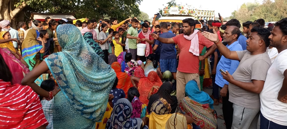 Two laborers died due to electrocution