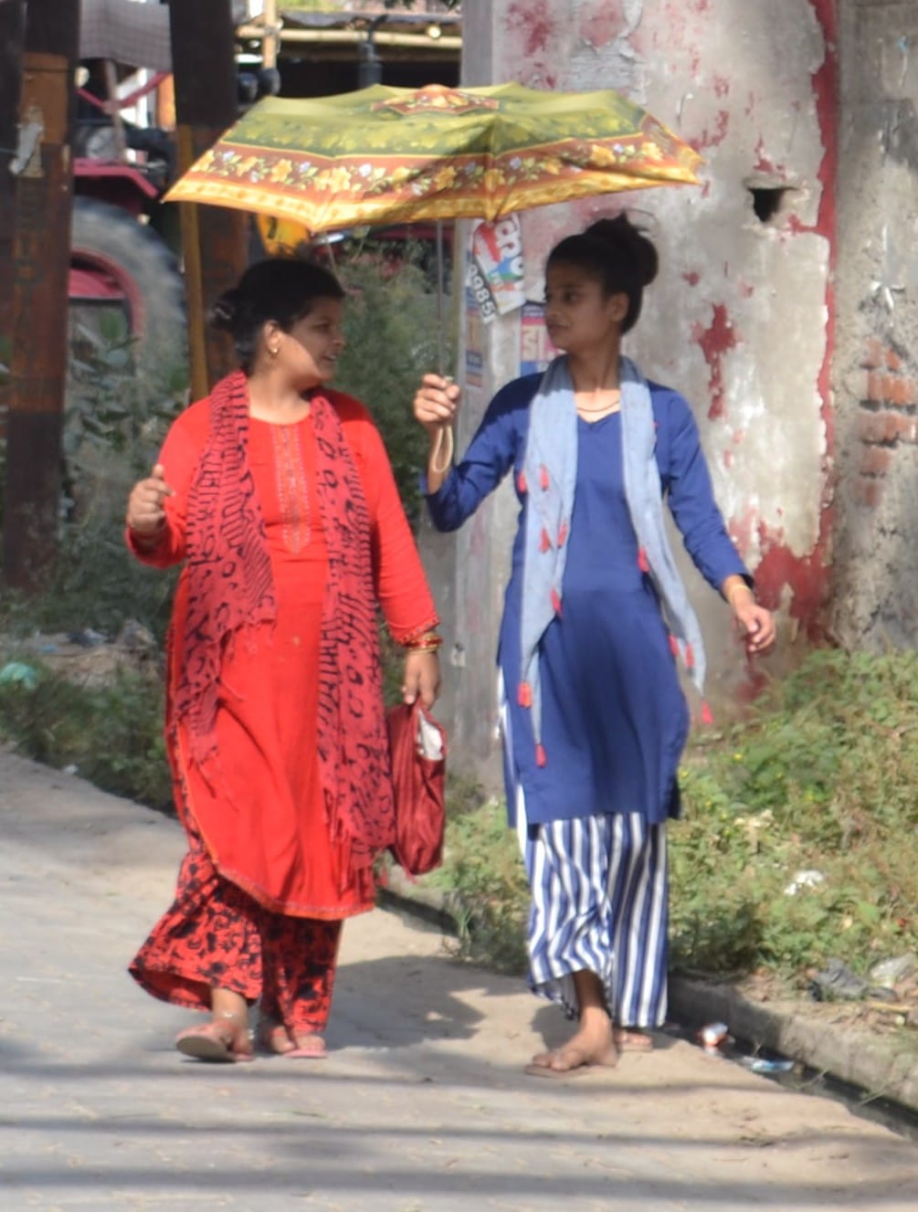 People disturbed by the hot winds