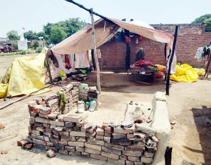 Prime Minister's residence was not found, the hut was also burnt