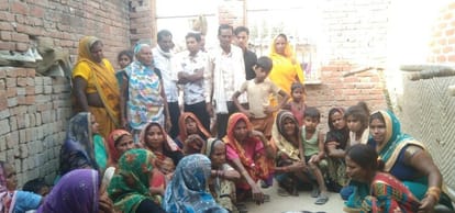 When the wife got angry and went to the relationship, the husband gave his life