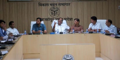 Services of three Ayushman friends terminated for negligence in making golden card