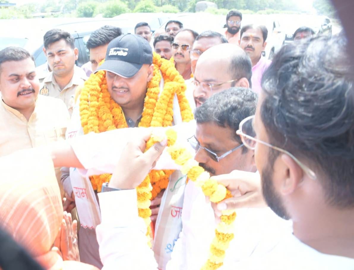 BJYM state president was welcomed on the highway