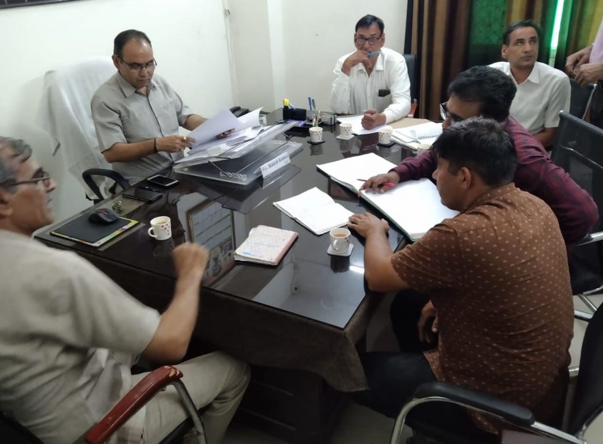 Chief Minister's Flying Squad and Intelligence Department's team raided DHBVN office