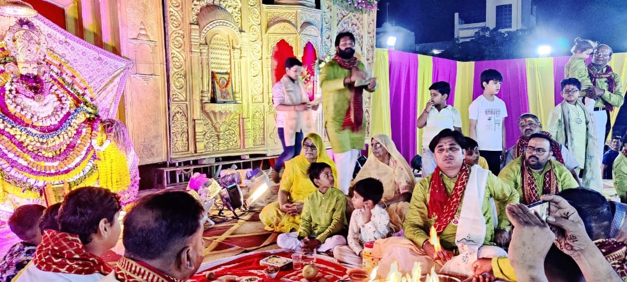 Devotees dance in the devotion of Khatu Shyam
