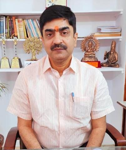 New Commissioner Akhilesh Singh took charge