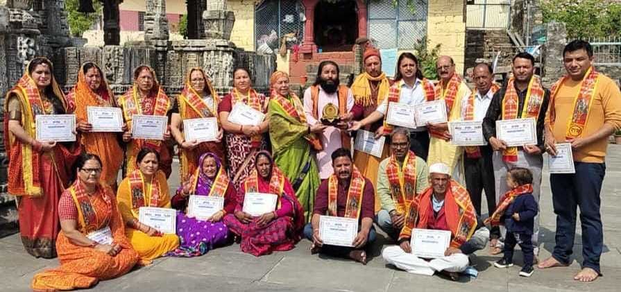 Shagun Akhar welcomed the reverse migration expedition team