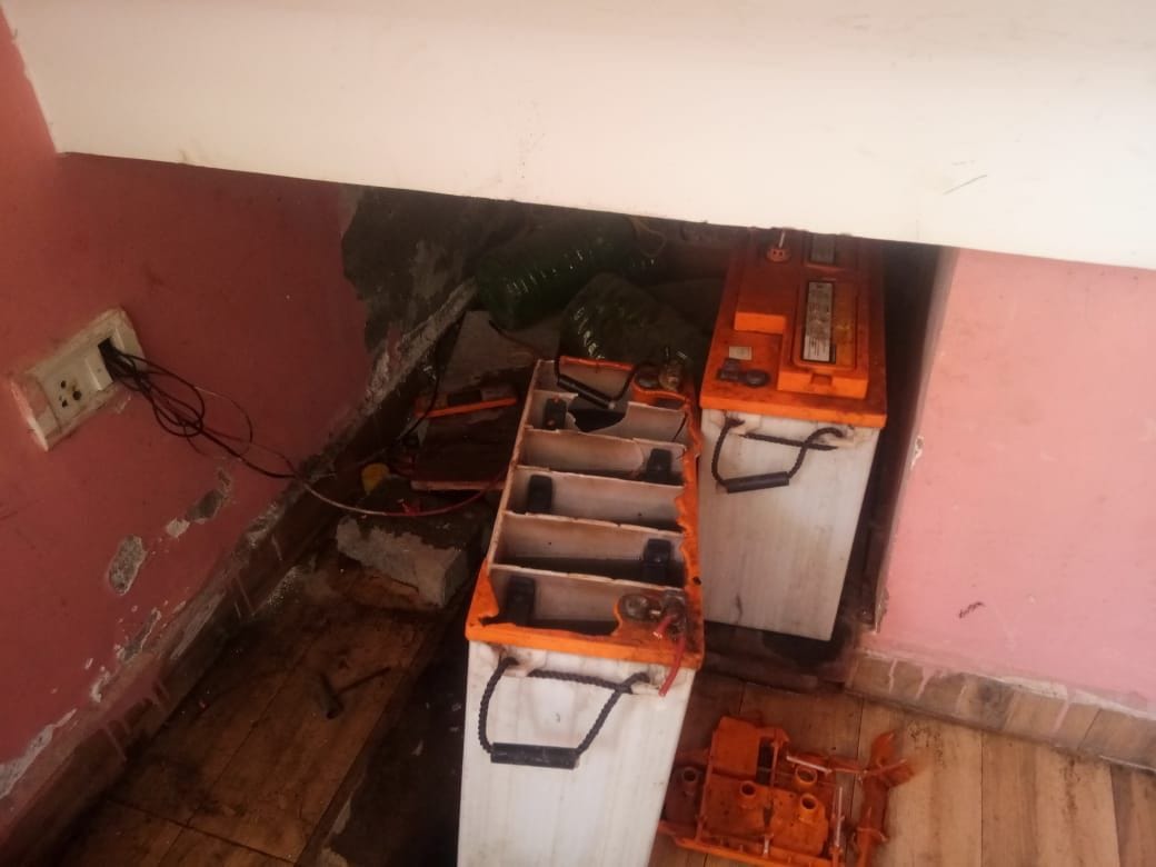 Inverter battery explodes, teacher gets minor injuries