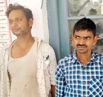 Three students held hostage for touching a bicycle, father beaten up