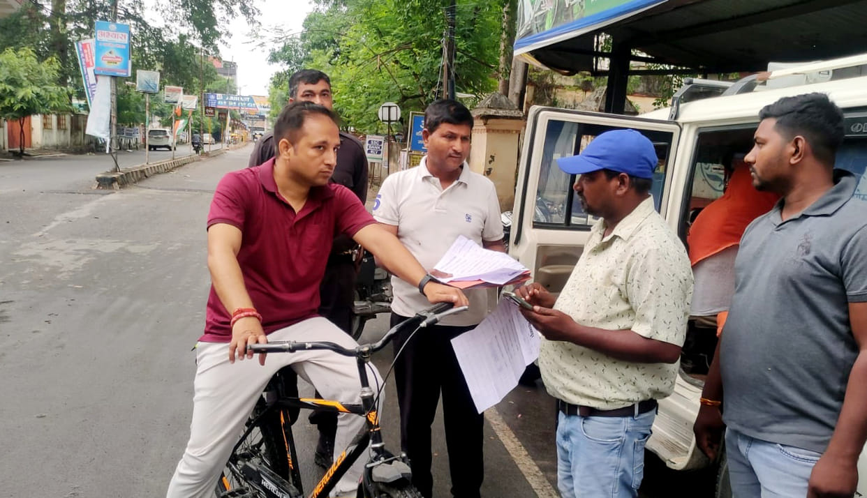 Teensheds, hoardings of shops blown away in the midnight storm... then waterlogging on the roads