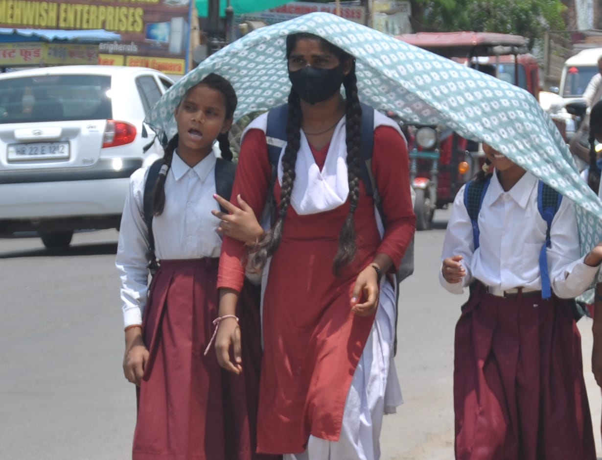 Heat stroke havoc, eight people reached the hospital