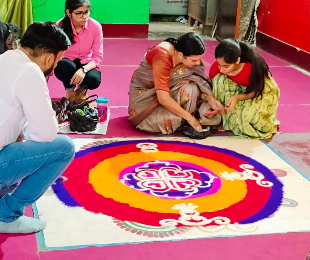 Painting connects youth with culture