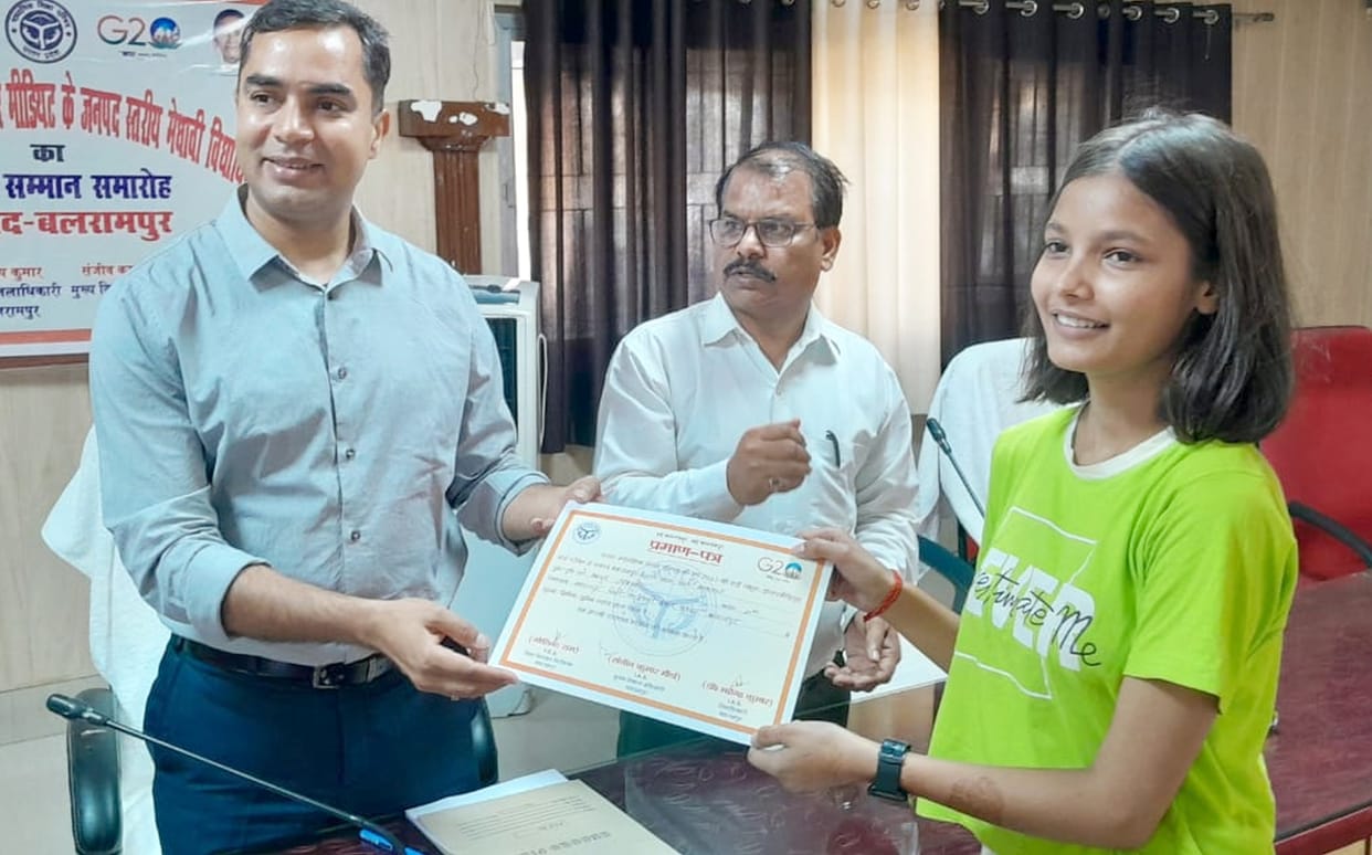 114 meritorious of high school and intermediate were honored