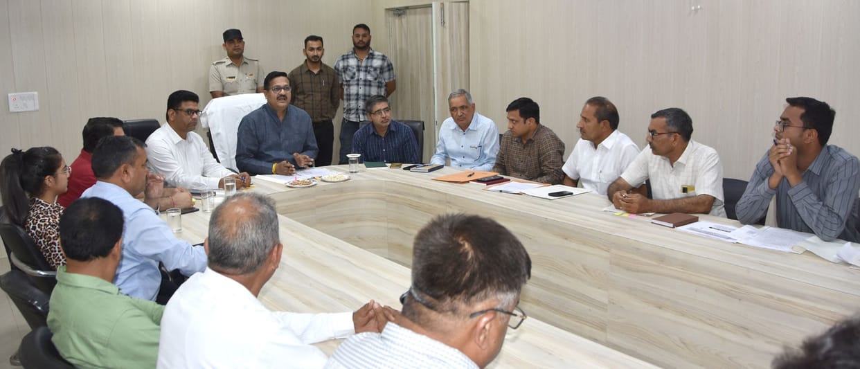 On the 2nd of every month, conduct a special cleanliness campaign in the city and village: Subhash Chandra