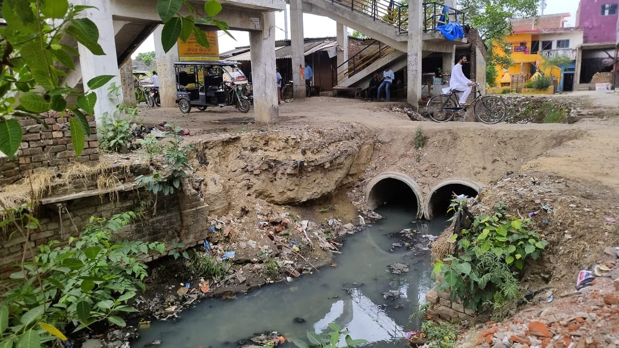 railway underpass construction