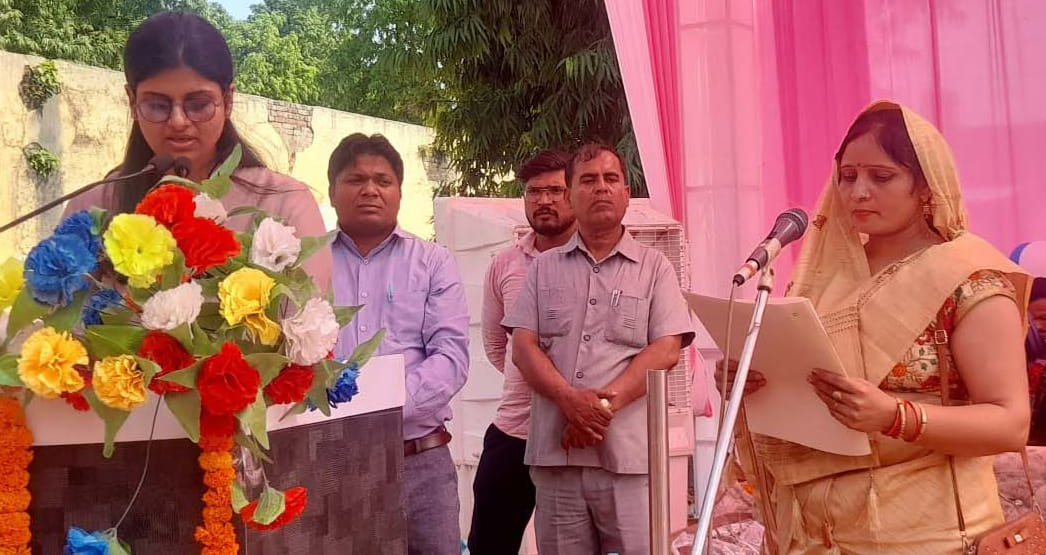 Speaker-member took oath in six bodies including Gulavathi, Anupshahar
