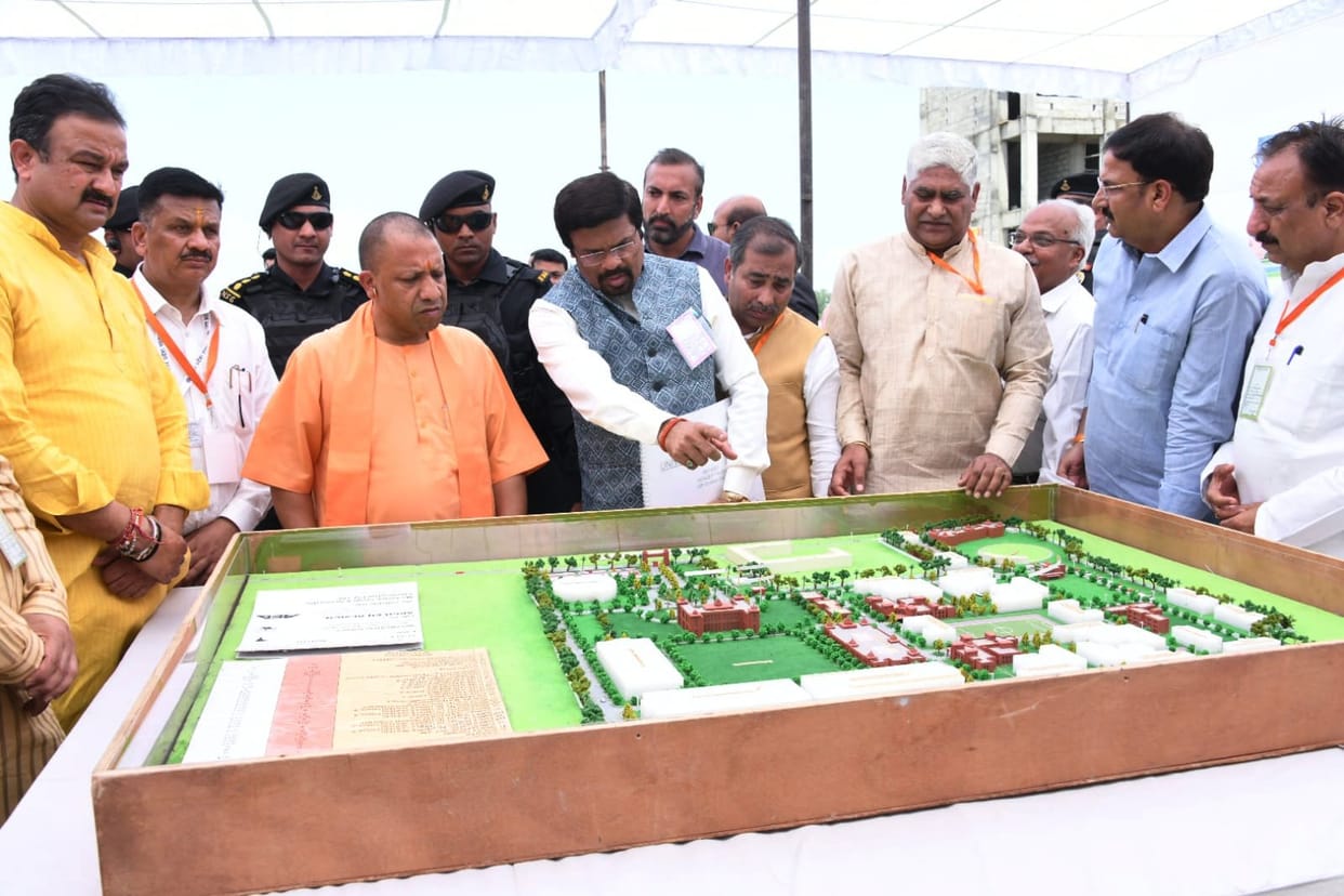 FIR will be lodged if the work is not completed within the stipulated time: Chief Minister