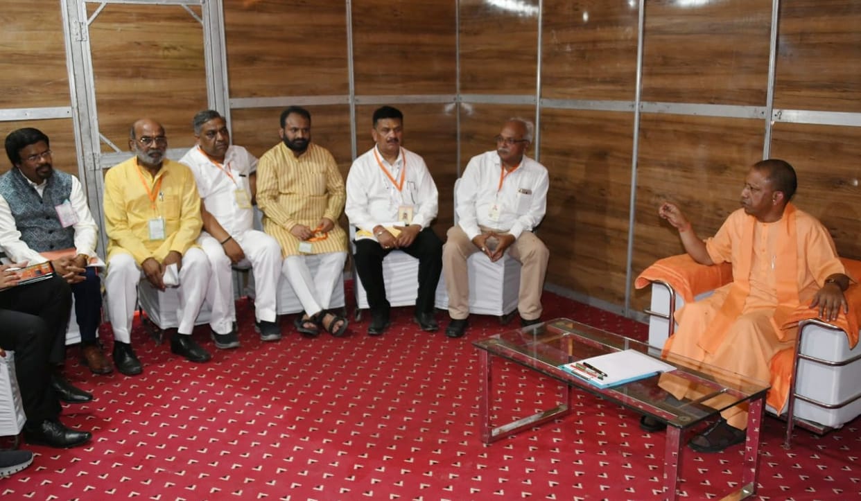 Yogi reviewed development works in 34 minutes