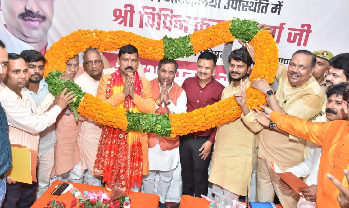 In Deoband, DM administered oath to the municipal president and councilors