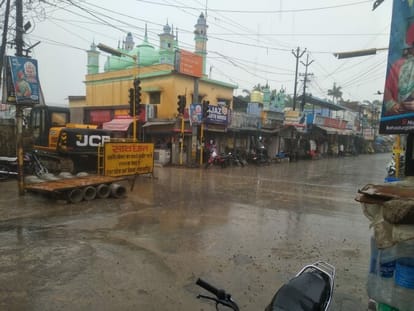 Mercury dropped due to 2.4 mm rain, relief from heat