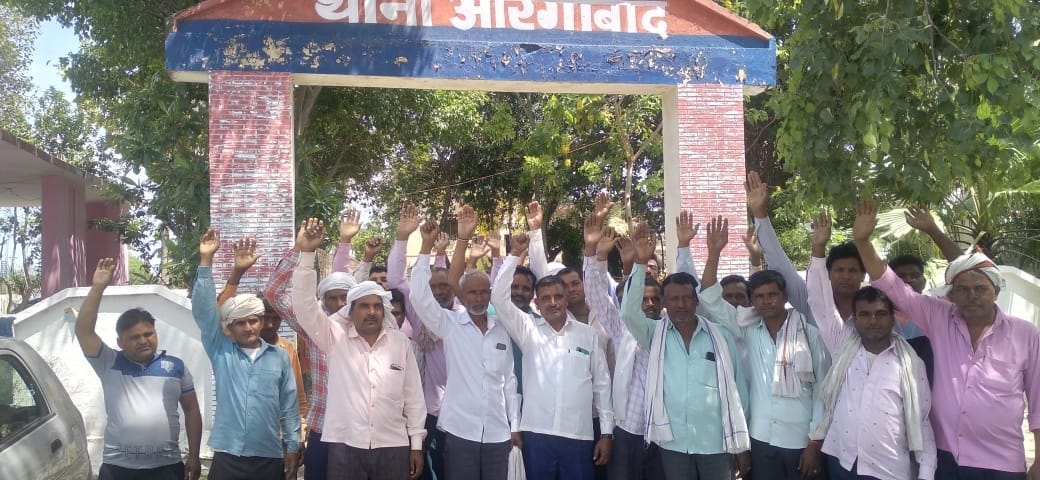 Mahavir murder case: Villagers demonstrated at the police station due to non-disclosure