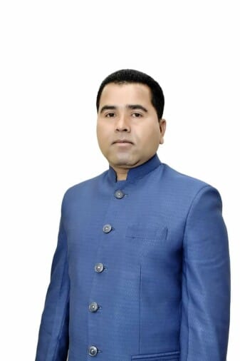 Red tamarind intersection dug without informing, people struggling with jam all day long