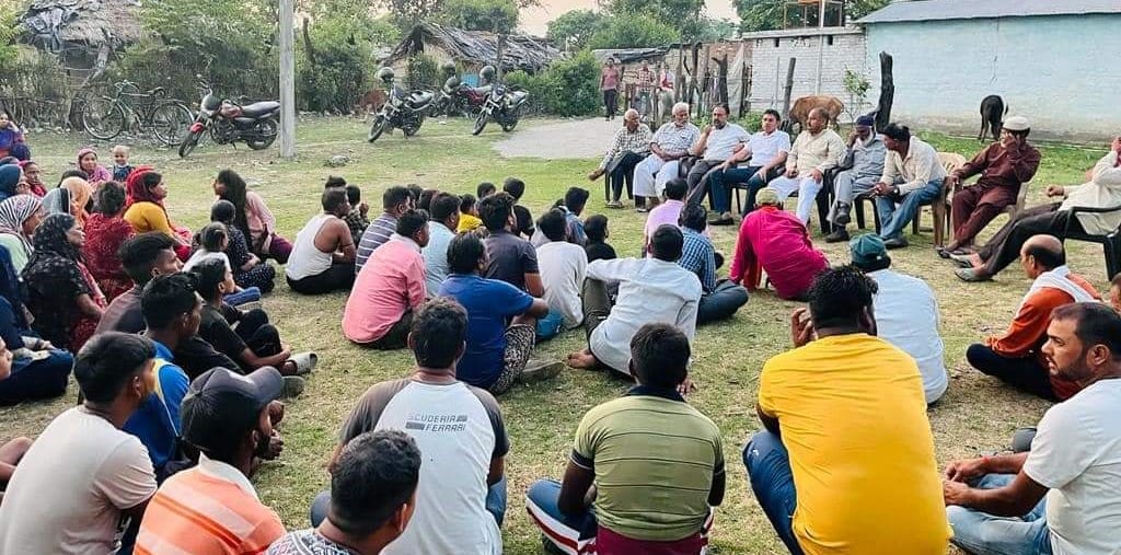 UP Irrigation Department gave notices to 68 families to vacate the land