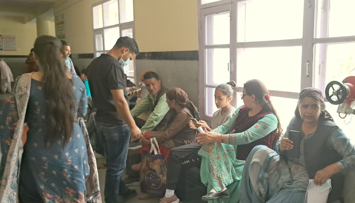 Doctors strike in Rampur against closure of NPA