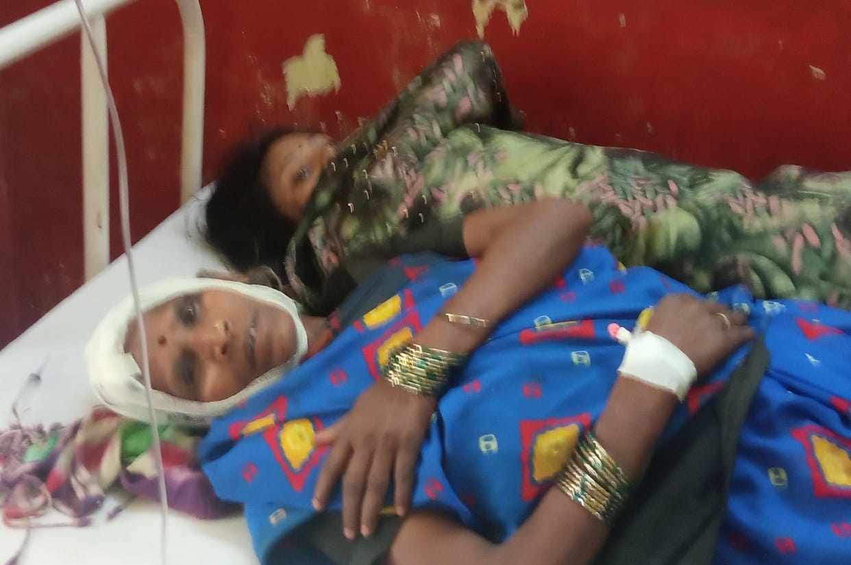 Sticks used in children's dispute, six injured