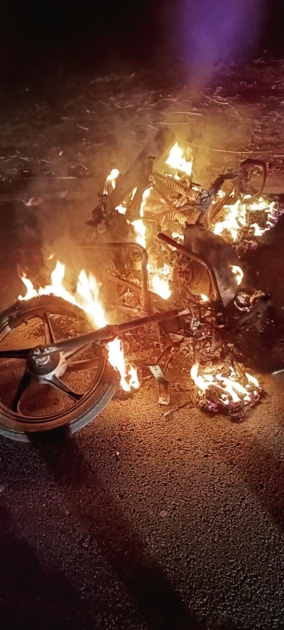 Bike collided with Bolero, fireball, two including innocent died