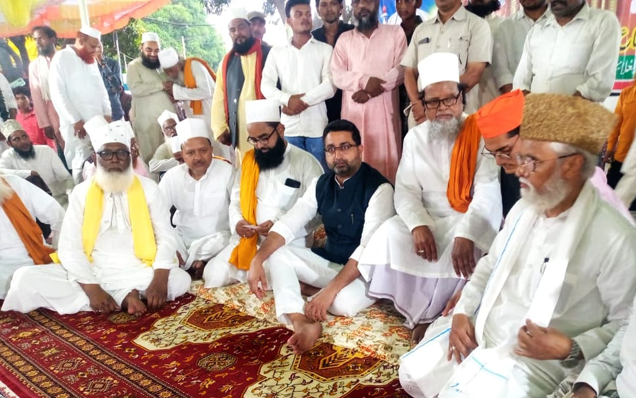 Minister of State attended the Urs of Hazrat Khwaja Ghulam Asi Piya