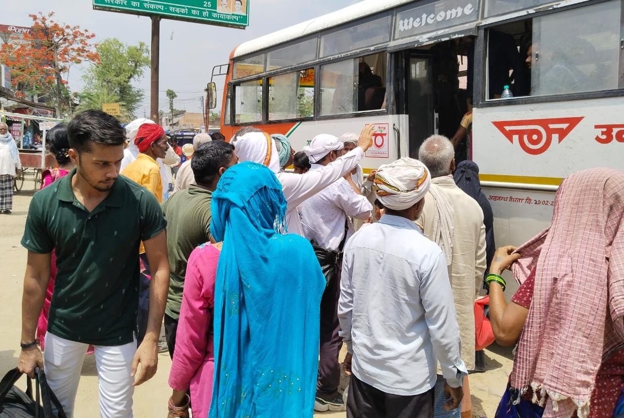 When the bus came, there was a fight to sit