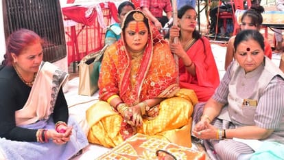 Mahamandaleshwar Kiran Baba laid the foundation of residential girls school