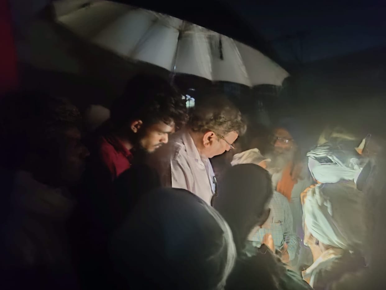 Farmers again surrounded Chausana power station