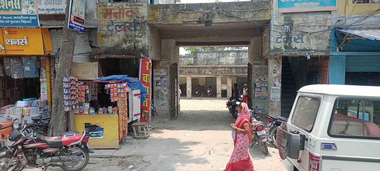 Drugs being sold indiscriminately at the school gate