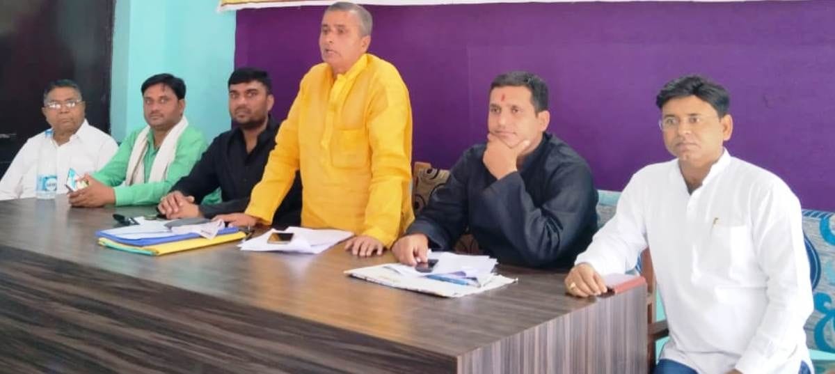 Teachers gathered to welcome the old pension restoration Rath Yatra