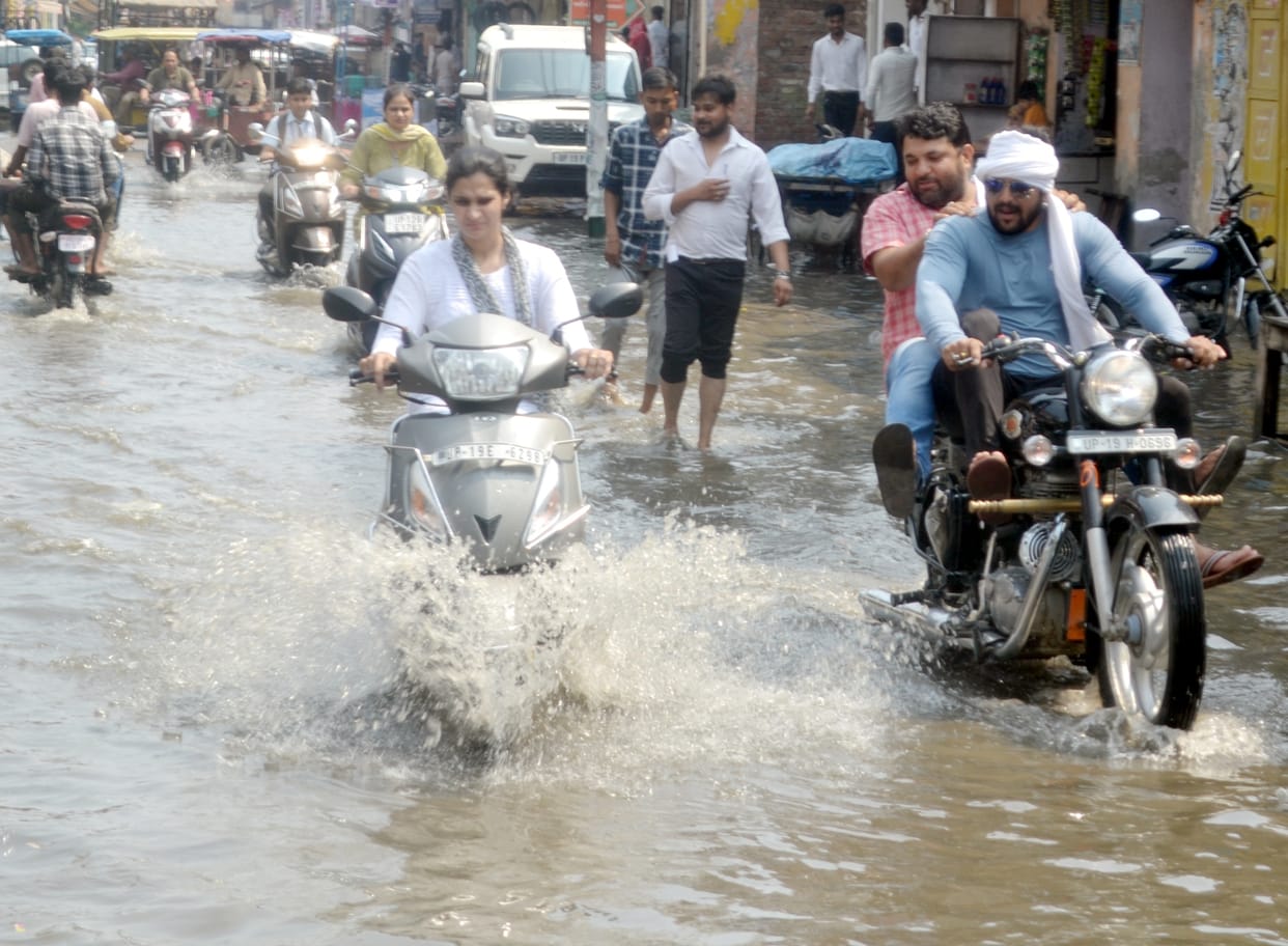 City roads submerged in half an hour of rain