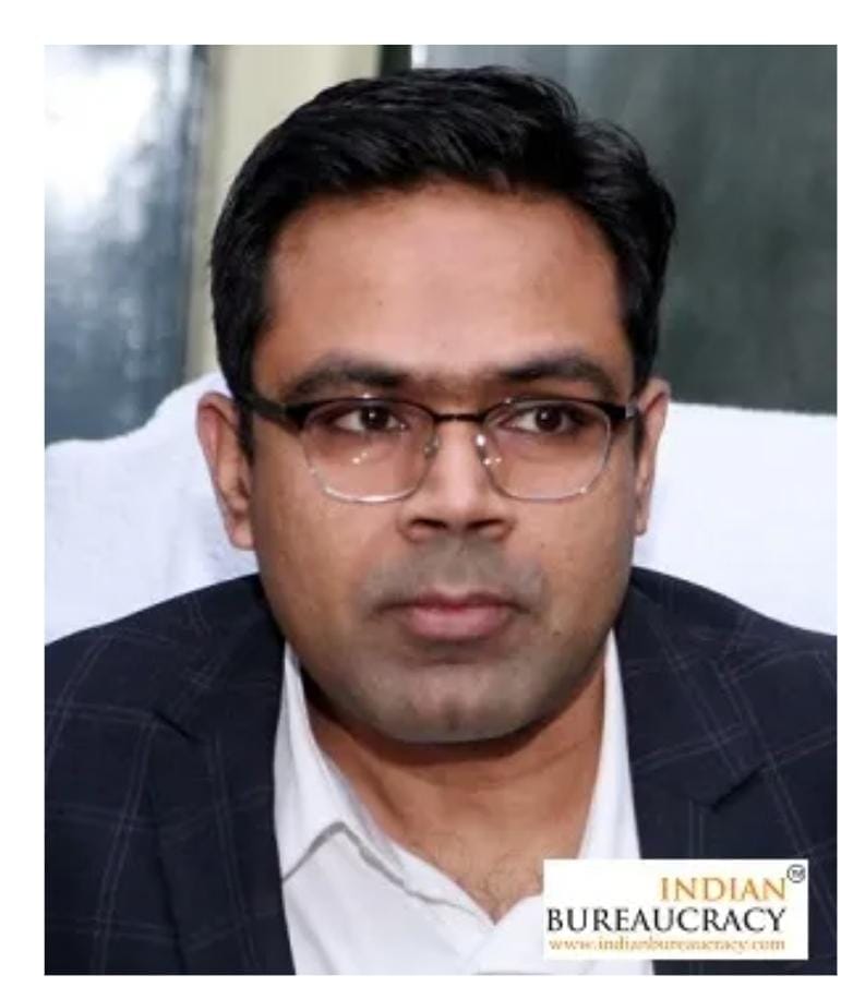Divisional Commissioner Dr. Rishikesh Bhaskar Yashod will take charge today