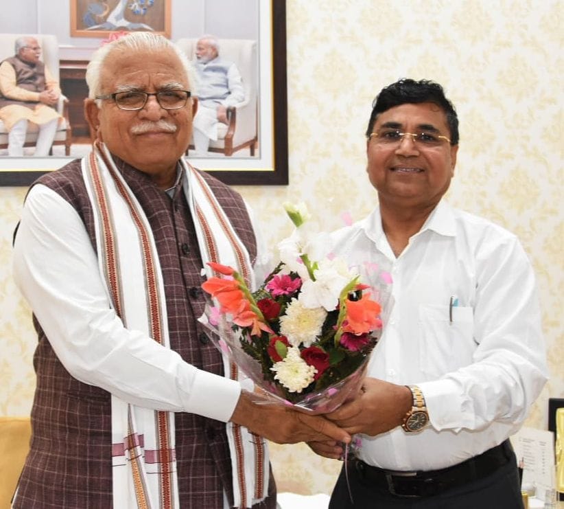 Detailed information was given to the CM about the board's activities and future education plans.