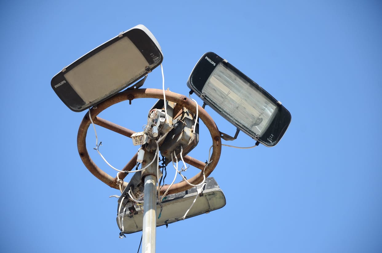 1500 street lights of the city got damaged in rain with storm