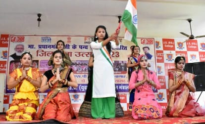 Mansi Dixit got first place in speech competition