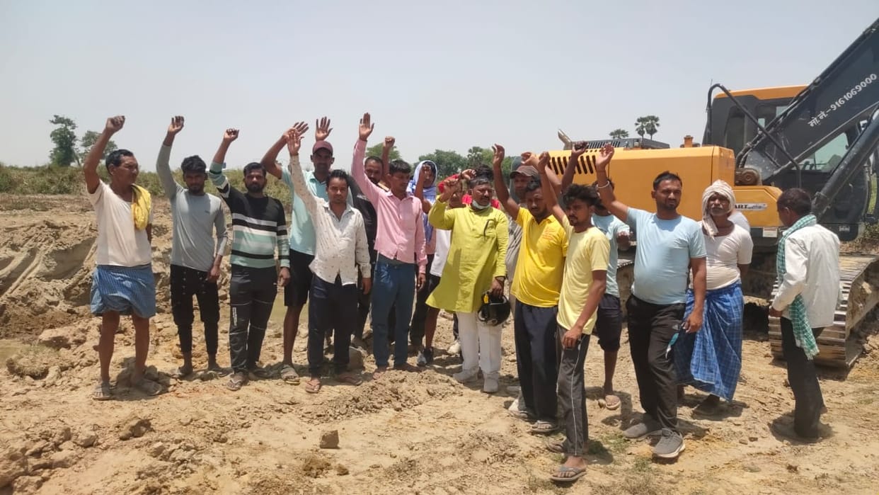 khanan against agitation