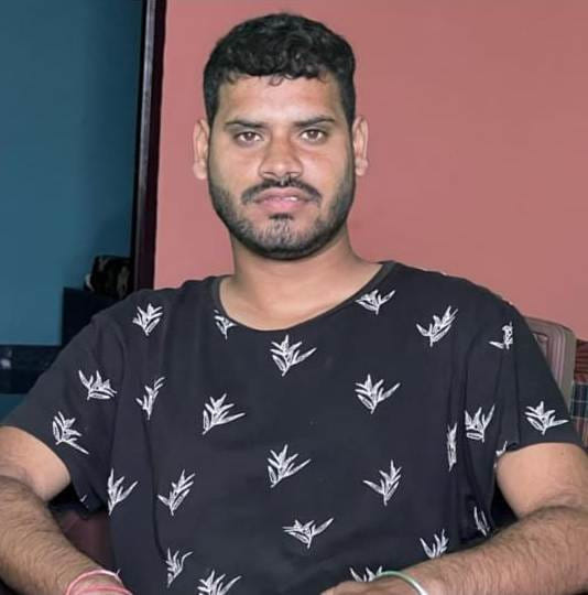 The son and the driver died while leaving the father at the airport