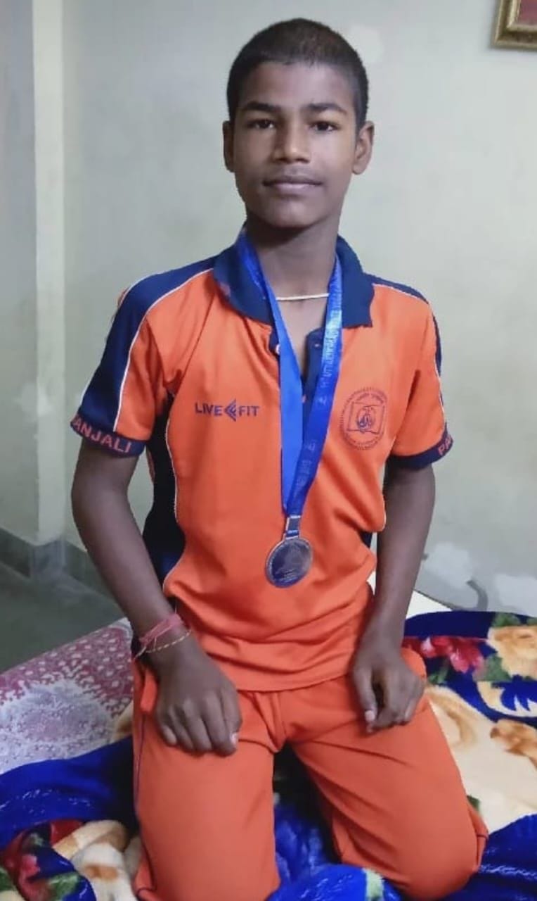 Durgesh qualified for National in Yoga Olympiad