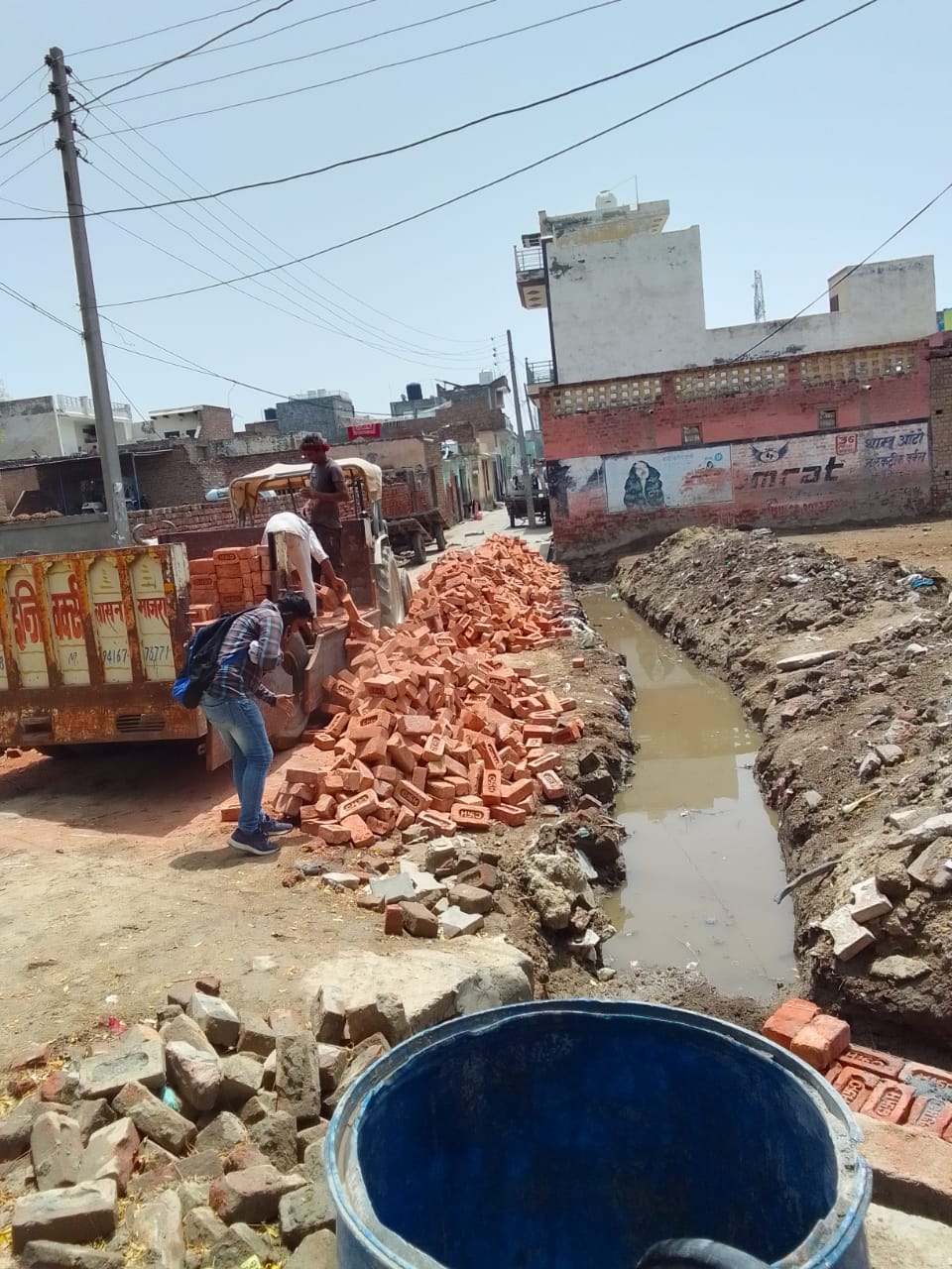 Substandard material was being used in construction in Kinana, work stopped