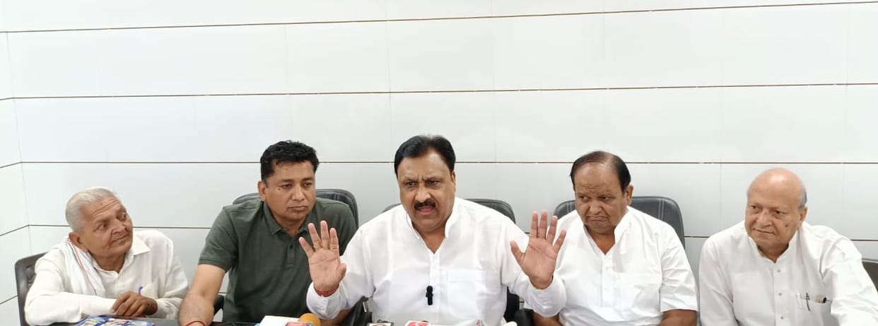 Corrupt officials should be checked instead of traders' shops: Bajrang Garg