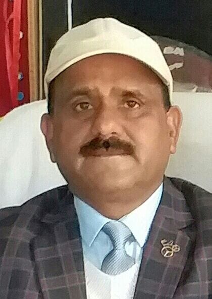 Principal Pathak is awakening the light of environmental protection with education