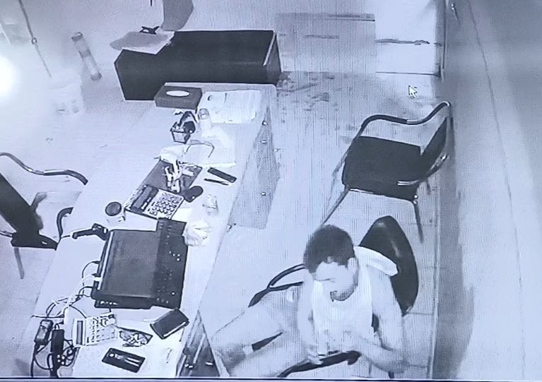 thief caught in cctv